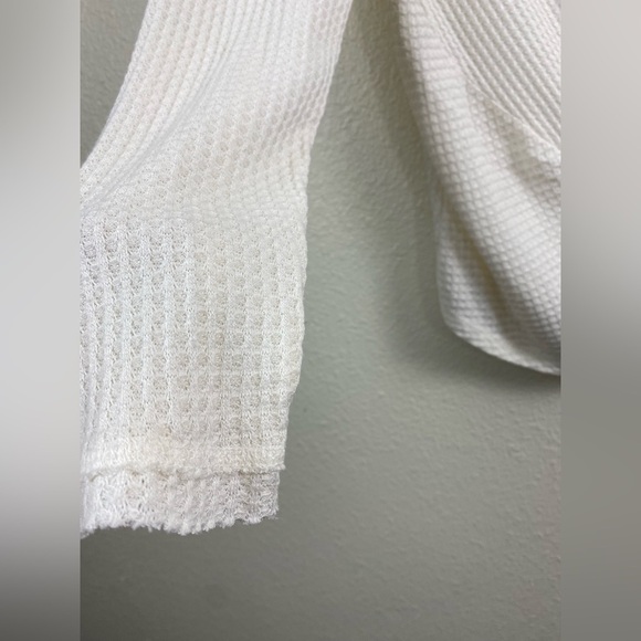 Anthropologie Akemi + Kin Thermal waffle knit Ivory Long Sleeve Sweater Medium - Picture 10 of 12